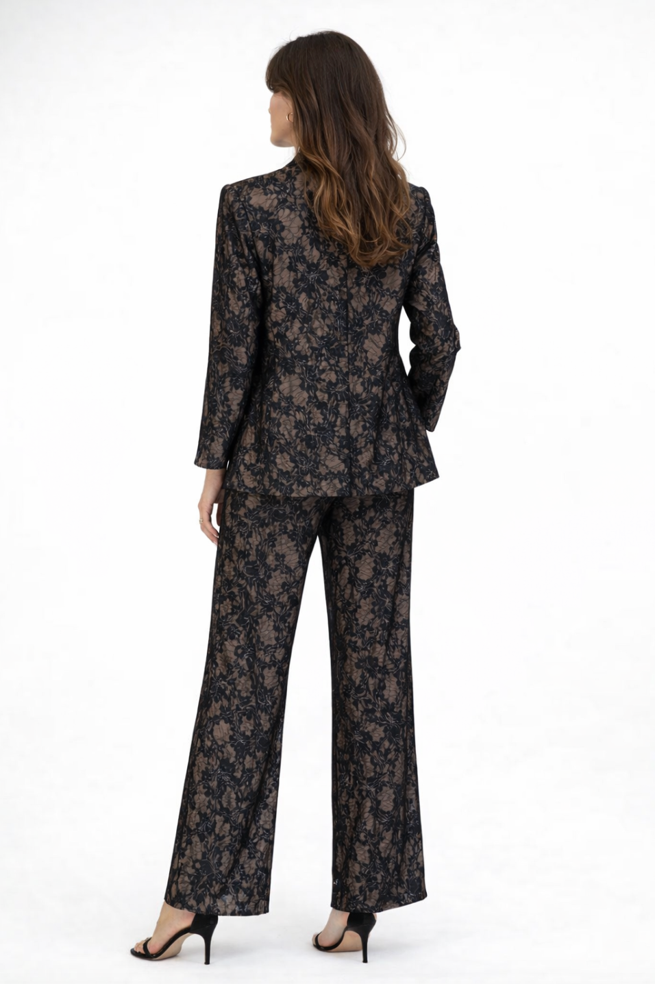 Women’s Lace 2-Piece Suit Set